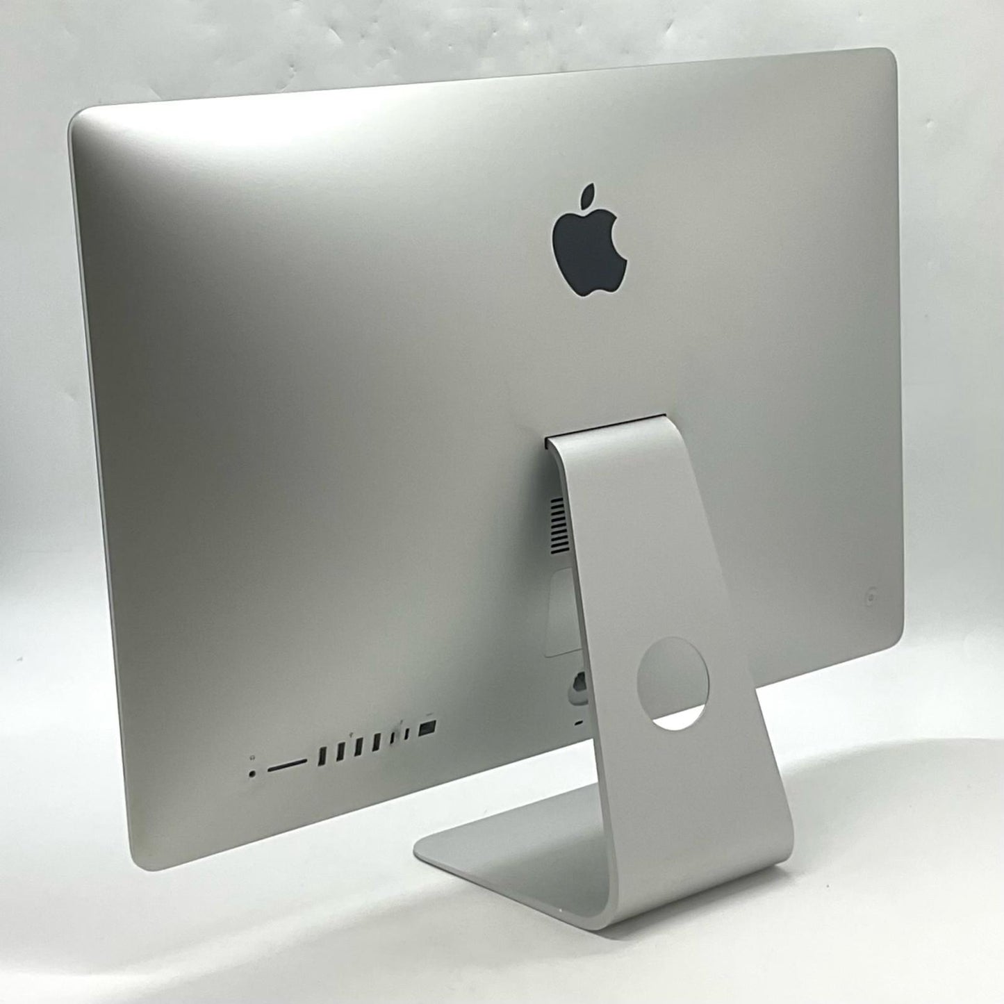 【最速発送】Apple iMac 27インチ Intel Core i7 3.8GHz 8コア 128GB SSD 2TB シルバー【難有】