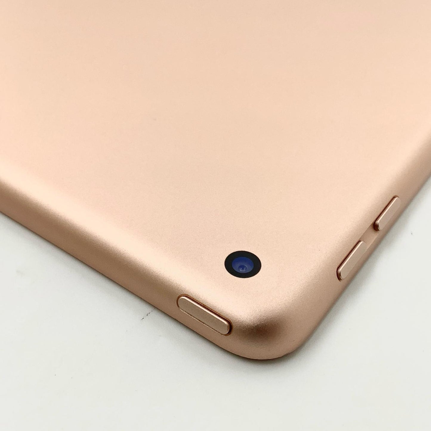 【全額返金保証】【最速発送】Apple iPad iPad 9.7インチ 第6世代 128GB ゴールド Wi-Fi 動作確認済