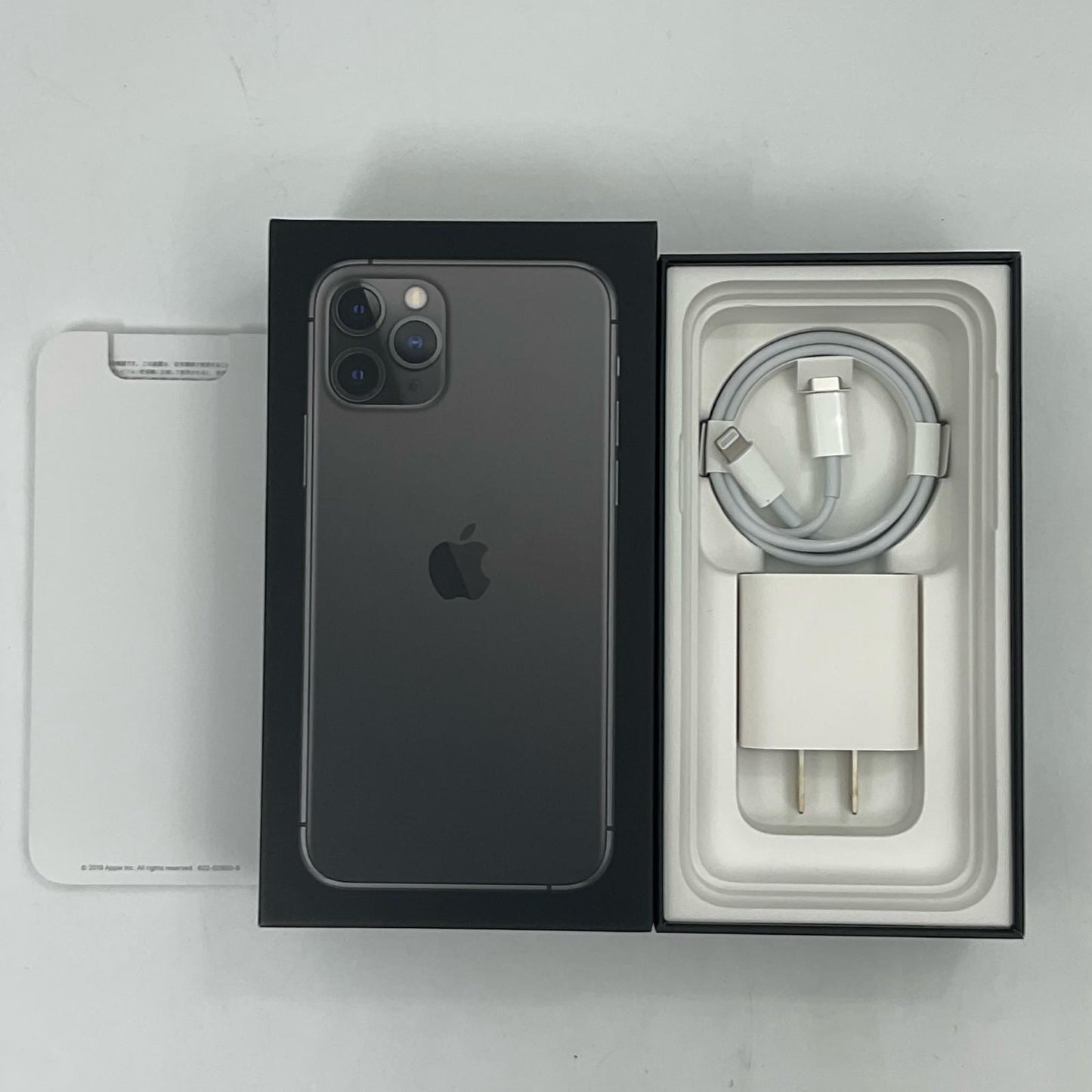 【全額返金保証】【最速発送】Apple iPhone iPhone 11 Pro 256GB docomo SIMフリー 白ロム 動作確認済 92%