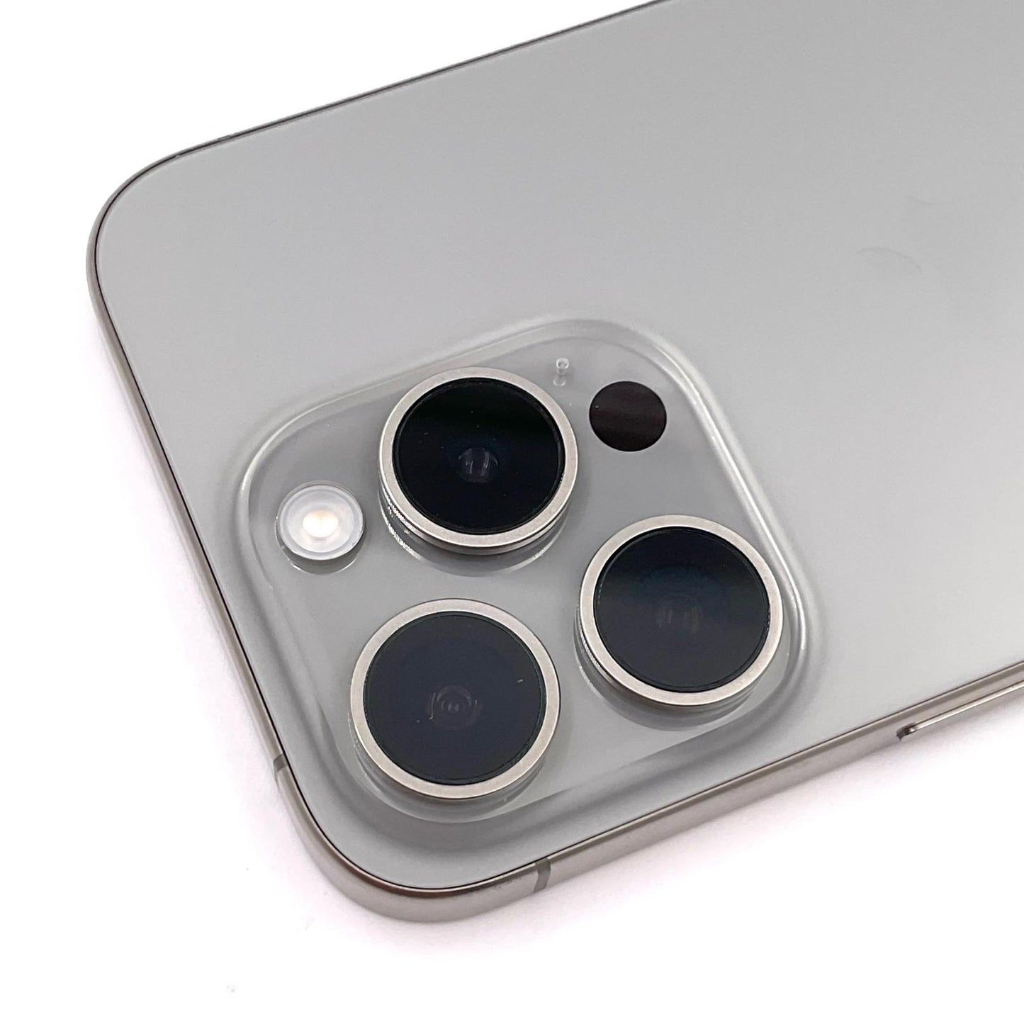 【全額返金保証】【最速発送】Apple iPhone iPhone 15 Pro 256GB ナチュラルチタニウム SIMフリー 白ロム 美品 動作確認済 88%
