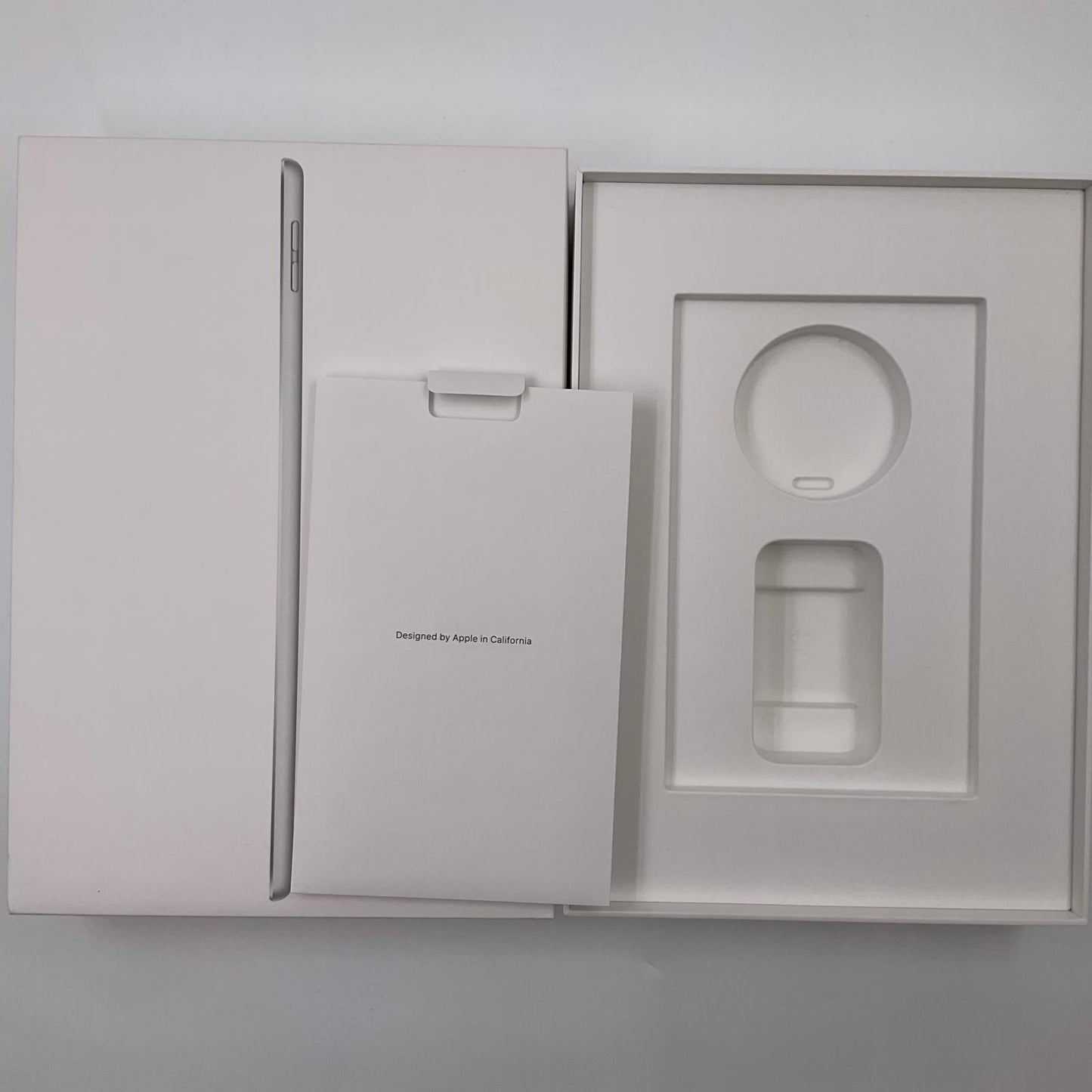 【全額返金保証】【最速発送】Apple iPad iPad 10.2インチ 第9世代 64GB シルバー Wi-Fi 動作確認済