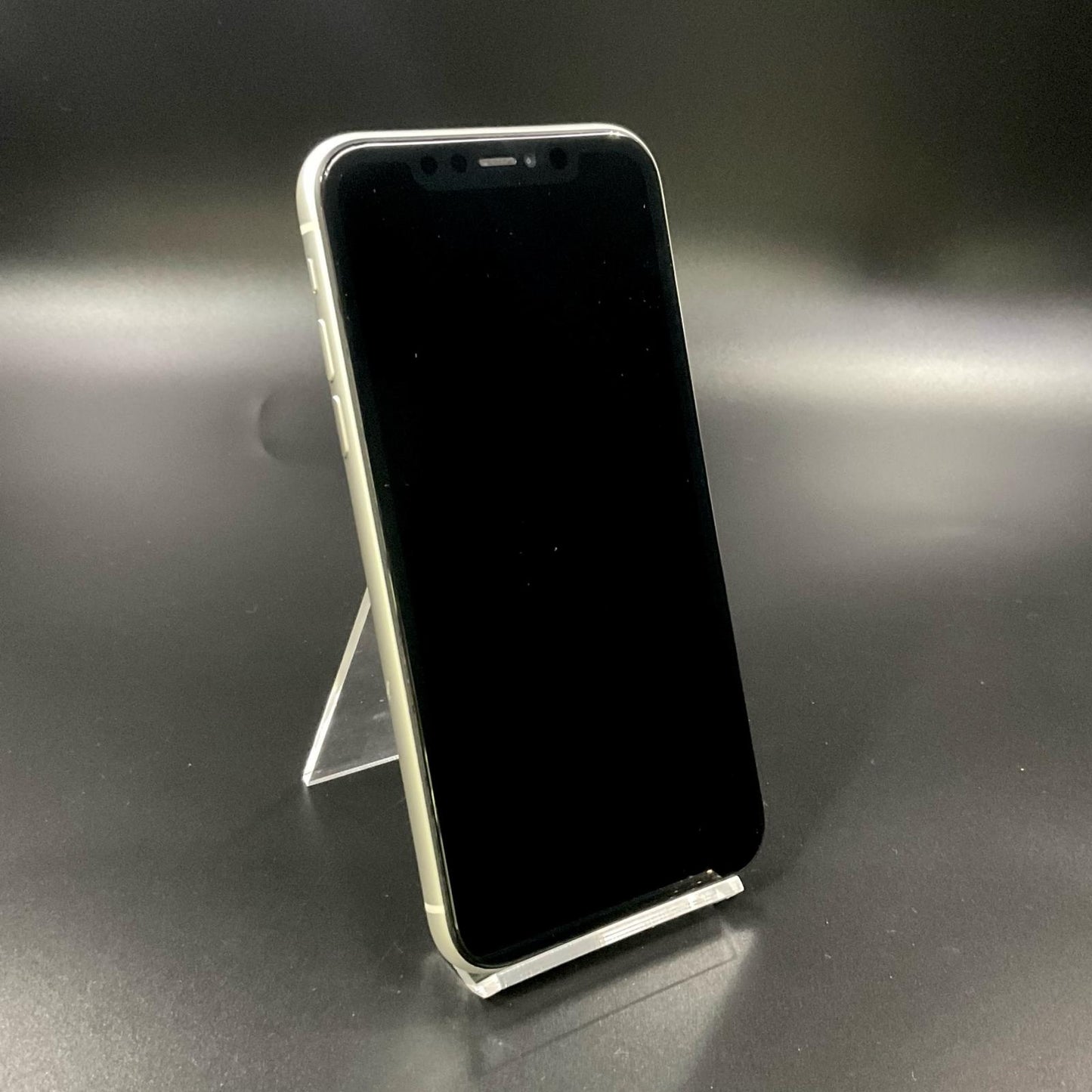 【最速発送】Apple iPhone iPhone 11 64GB ホワイト docomo 白ロム【難有】 75%