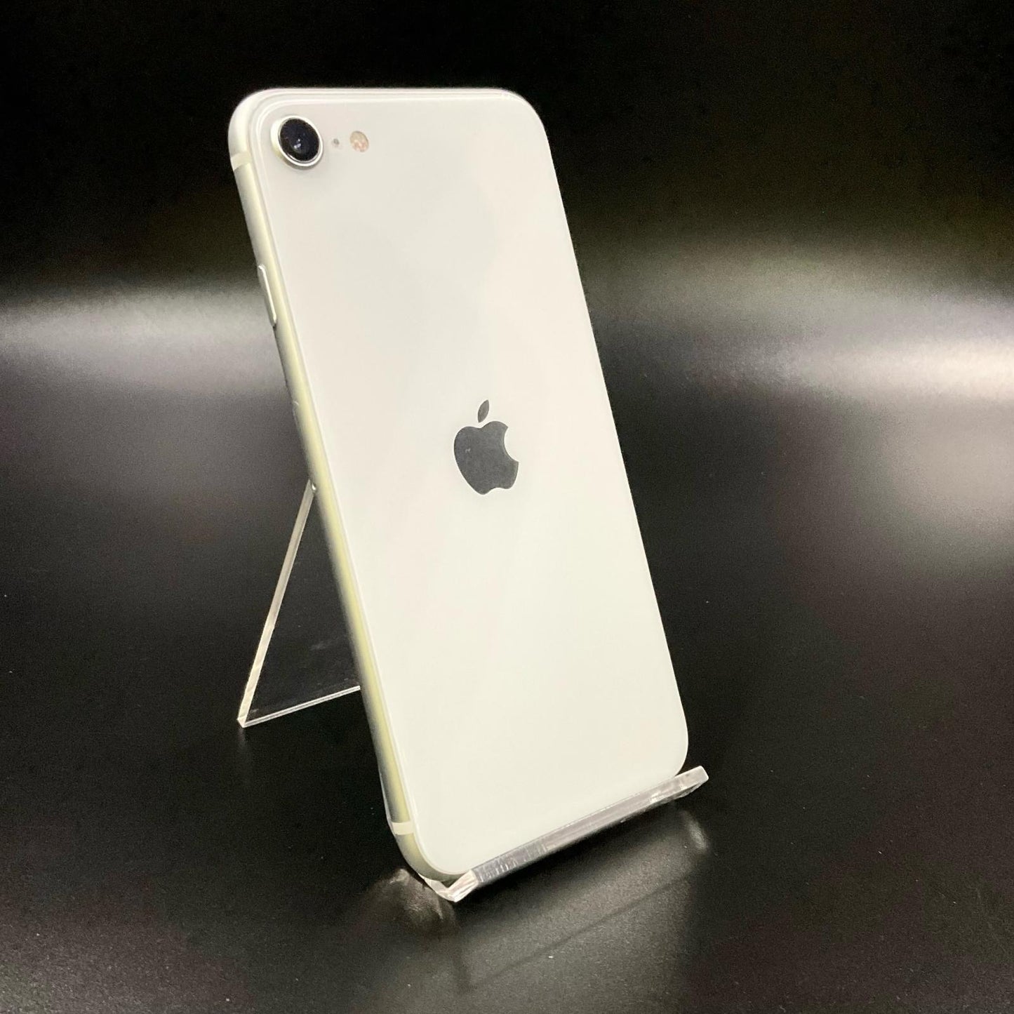 【全額返金保証】【最速発送】Apple iPhone iPhone SE（第2世代） 128GB ホワイト docomo 白ロム 超美品 動作確認済 96%