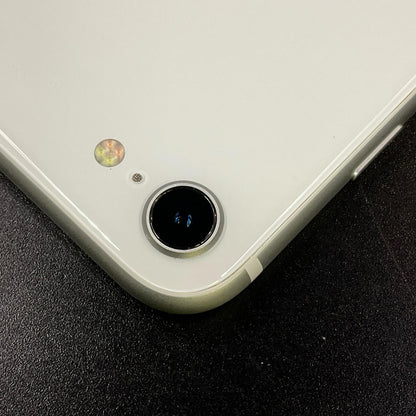 【全額返金保証】【最速発送】Apple iPhone iPhone SE（第2世代） 128GB ホワイト docomo 白ロム 超美品 動作確認済 96%