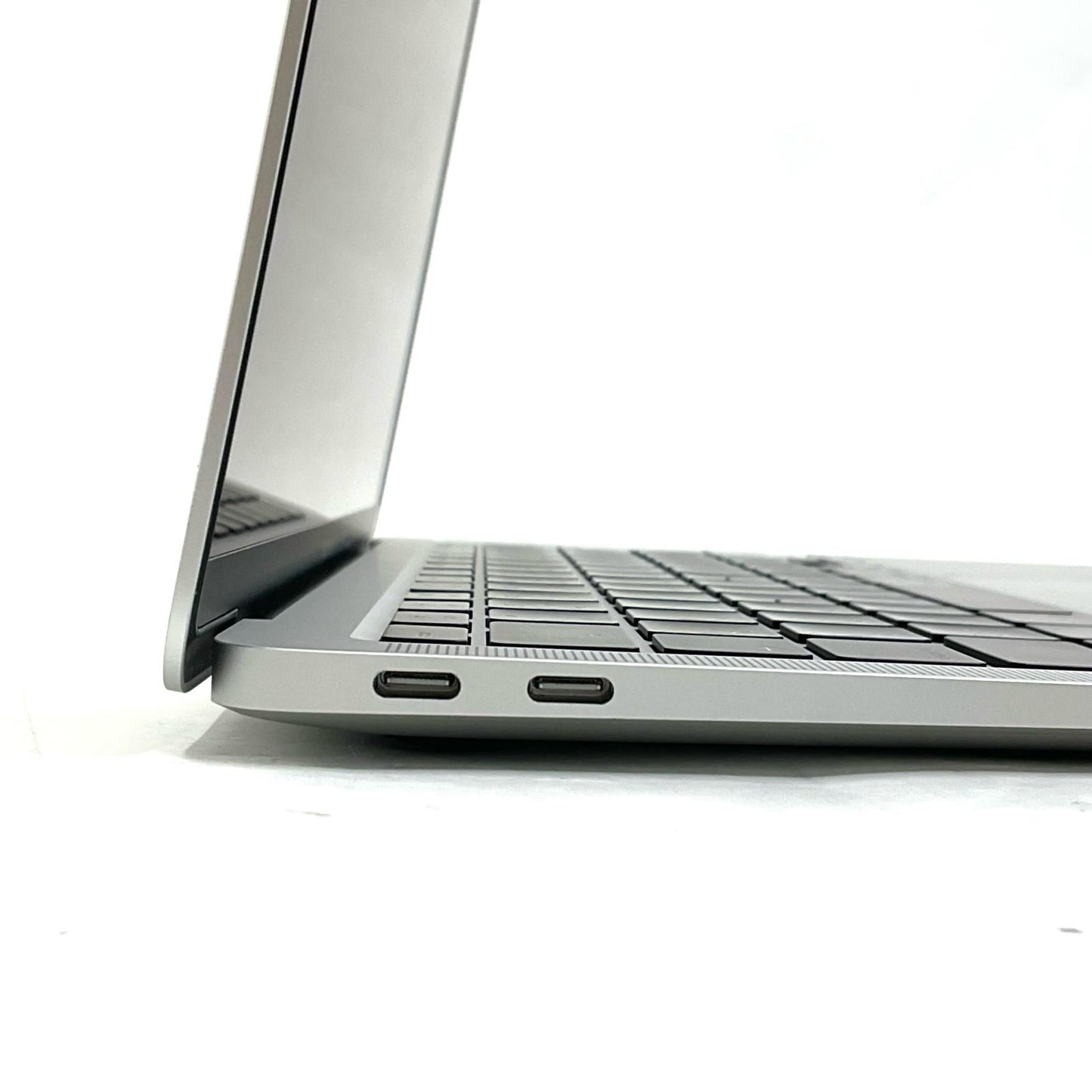 【全額返金保証】【最速発送】Apple MacBook Air 13.3インチ 2020 Apple M1 8GB 256GB シルバー 91.8% 美品 動作確認済