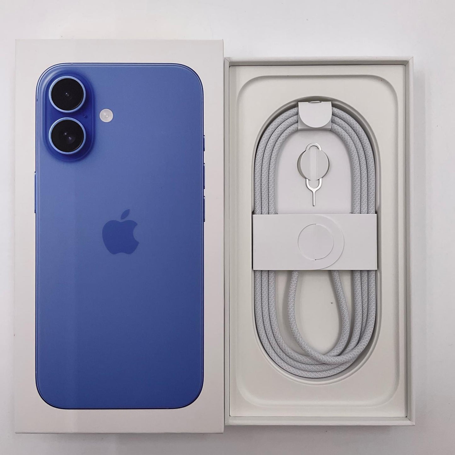 【全額返金保証】【最速発送】Apple iPhone iPhone 16 256GB ウルトラマリン 白ロム 超美品 動作確認済 100%