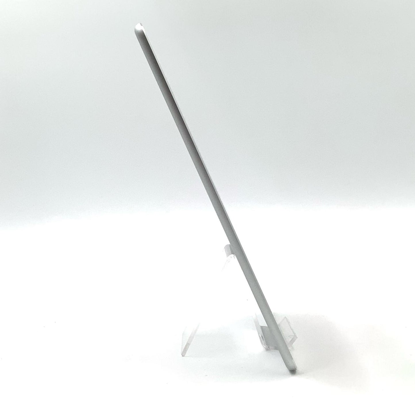 【全額返金保証】【最速発送】Apple iPad Air 9.7インチ 第2世代 128GB シルバー WiFi+Cellular Softbank 白ロム 動作確認済