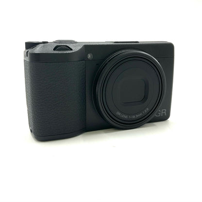 【全額返金保証】【最速発送】RICOH コンパクトデジタルカメラ GR III 美品 動作確認済