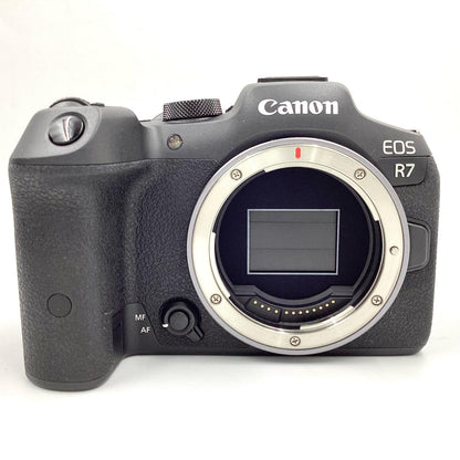 【全額返金保証】【最速発送】Canon デジタル一眼 EOS R7 ボディ ブラック 美品 動作確認済