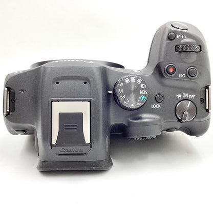 【全額返金保証】【最速発送】Canon デジタル一眼 EOS R7 ボディ ブラック 美品 動作確認済