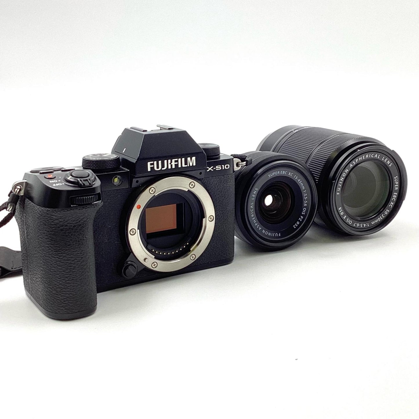 【全額返金保証】【最速発送】FUJIFILM デジタル一眼 X-S10 ダブルズームレンズキット ブラック 美品 動作確認済