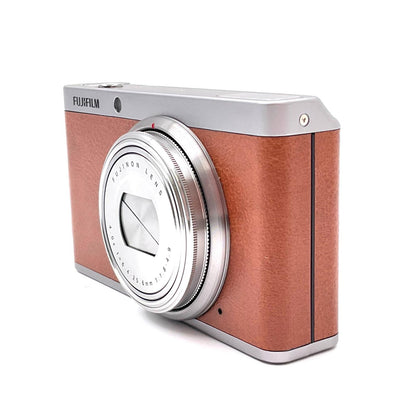 【全額返金保証】【最速発送】FUJIFILM コンパクトデジタルカメラ XF1 [ブラウン] 超美品 動作確認済