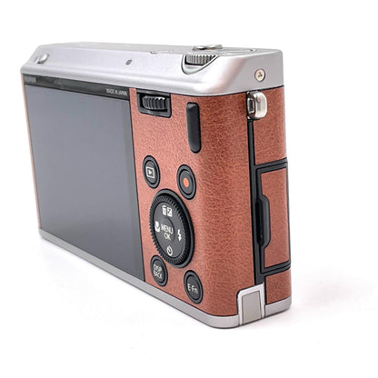 【全額返金保証】【最速発送】FUJIFILM コンパクトデジタルカメラ XF1 [ブラウン] 超美品 動作確認済