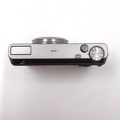 【全額返金保証】【最速発送】FUJIFILM コンパクトデジタルカメラ XF1 [ブラウン] 超美品 動作確認済