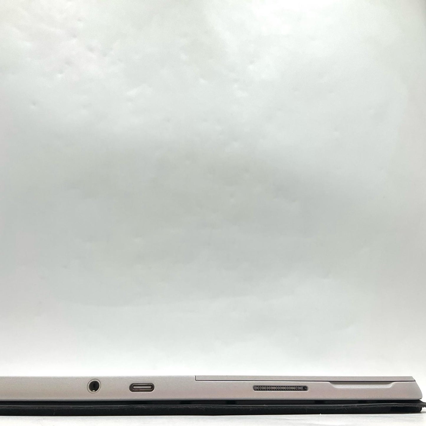【全額返金保証】【最速発送】Microsoft Surface Go3 1926 Intel(RR) Pentium(R) CPU GOLD 6500Y @ 1.10GHz 8GB M.2 SSD 128GB 100% 美品 動作確認済