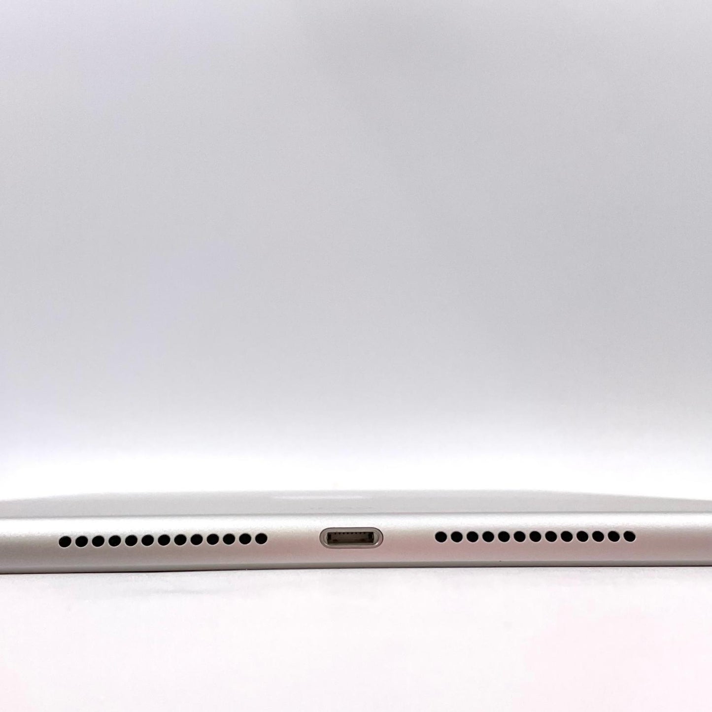 【全額返金保証】【最速発送】Apple iPad 10.2インチ 第9世代 64GB スペースグレイ Wi-Fi 動作確認済