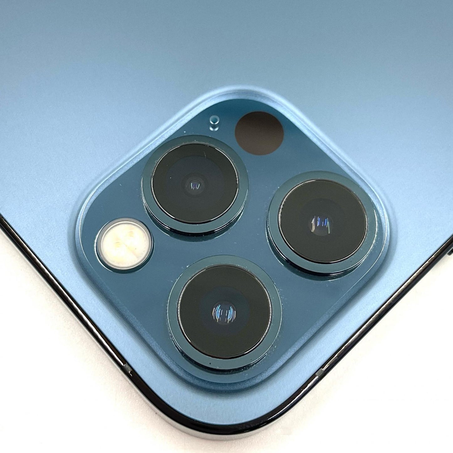 【全額返金保証】【最速発送】Apple iPhone iPhone 12 Pro 512GB パシフィックブルー au 白ロム 動作確認済 86%