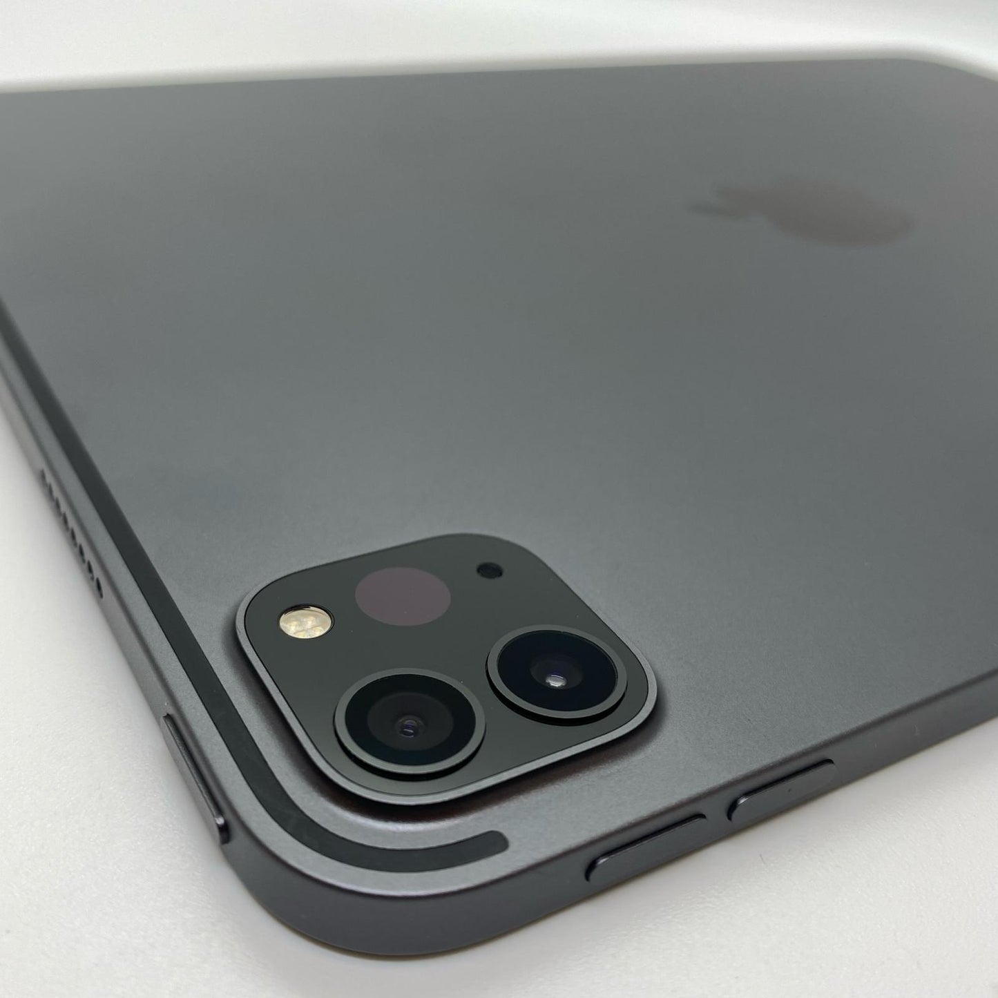 【全額返金保証】【最速発送】Apple iPad Pro 11インチ 第3世代 256GB スペースグレイ Wi-Fi 超美品 動作確認済