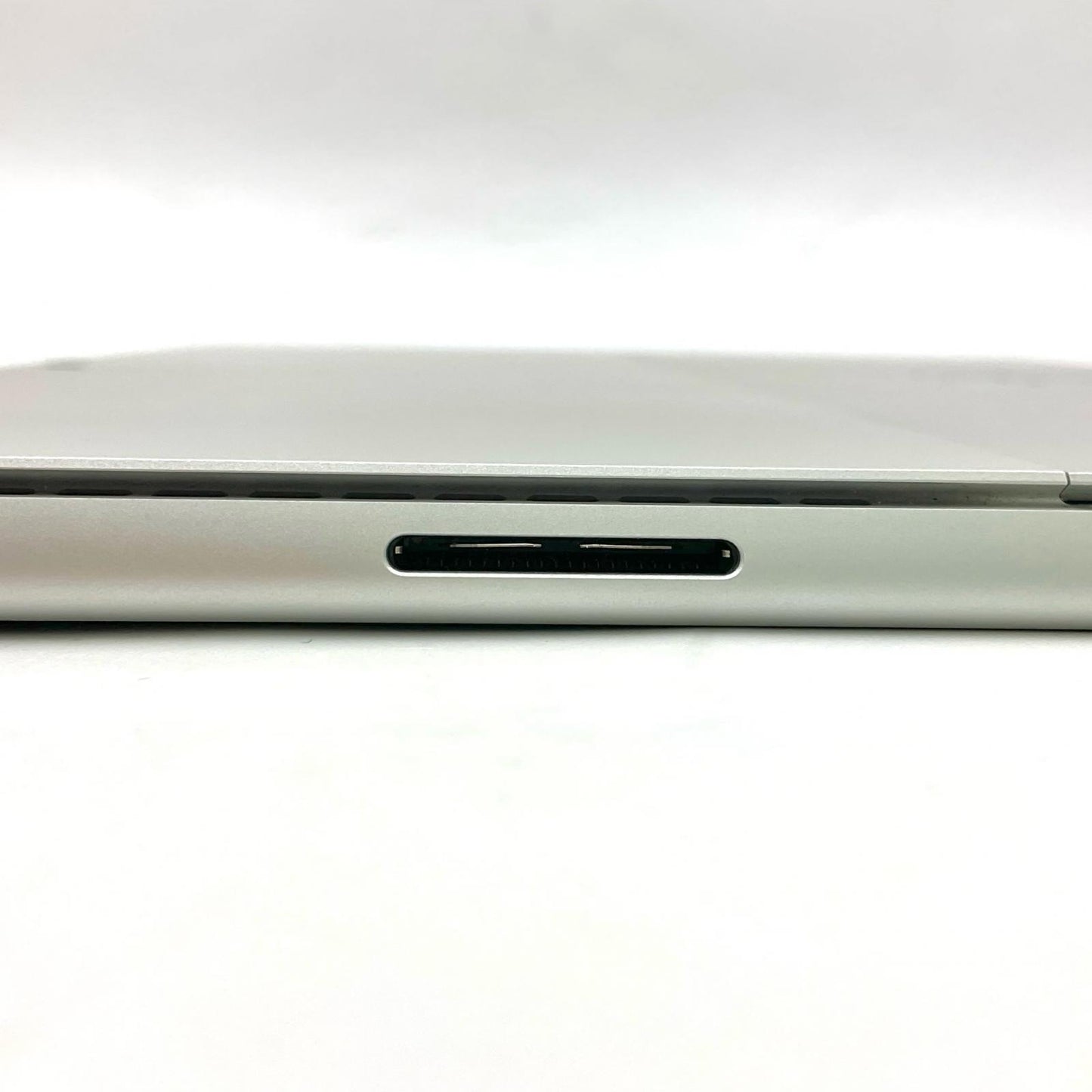 【全額返金保証】【最速発送】Microsoft Surface Pro（第11世代） 2076 Snapdragon(R) X 10core X1P64100 @ 3.40 GHz 16GB M.2 SSD 512GB 89% 超美品 動作確認済