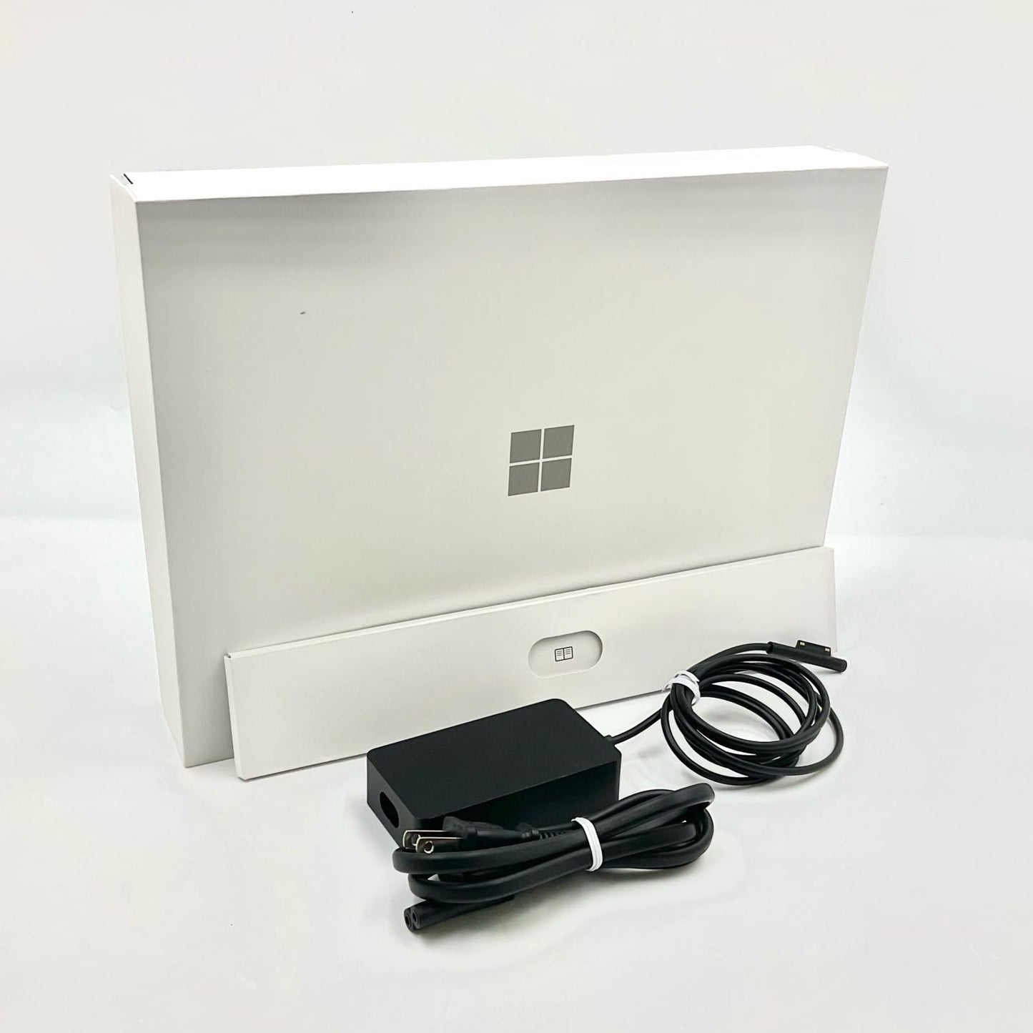 【全額返金保証】【最速発送】Microsoft Surface Pro（第11世代） 2076 Snapdragon(R) X 10core X1P64100 @ 3.40 GHz 16GB M.2 SSD 512GB 89% 超美品 動作確認済