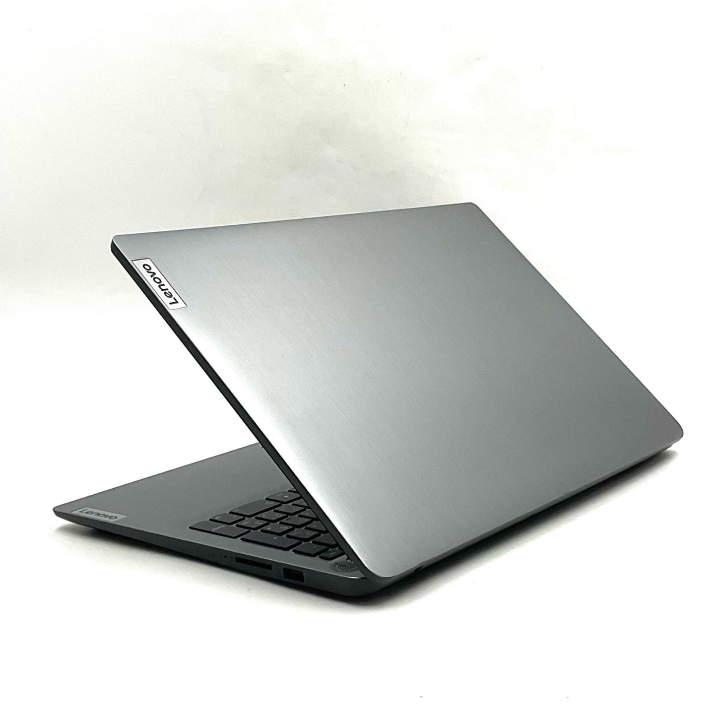 【最速発送】Lenovo IDEAPAD 3 15ABA7 AMD Ryzen 5 5625U with Radeon Graphics 8GB M.2 SSD 512GB 81.5%【難有】