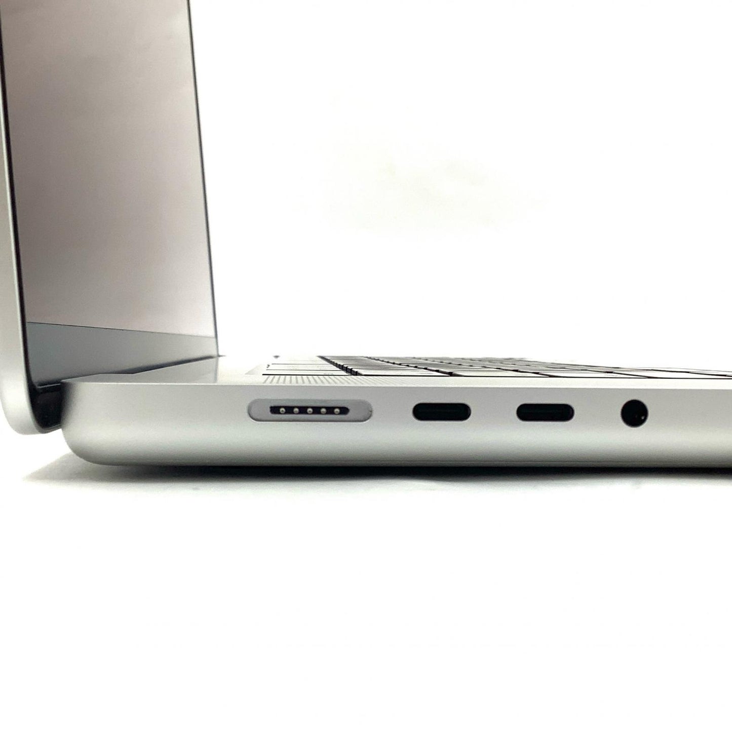 【全額返金保証】【最速発送】Apple MacBook Pro 16インチ 2023 Apple M2 Max 96GB SSD 4TB シルバー 86% 動作確認済