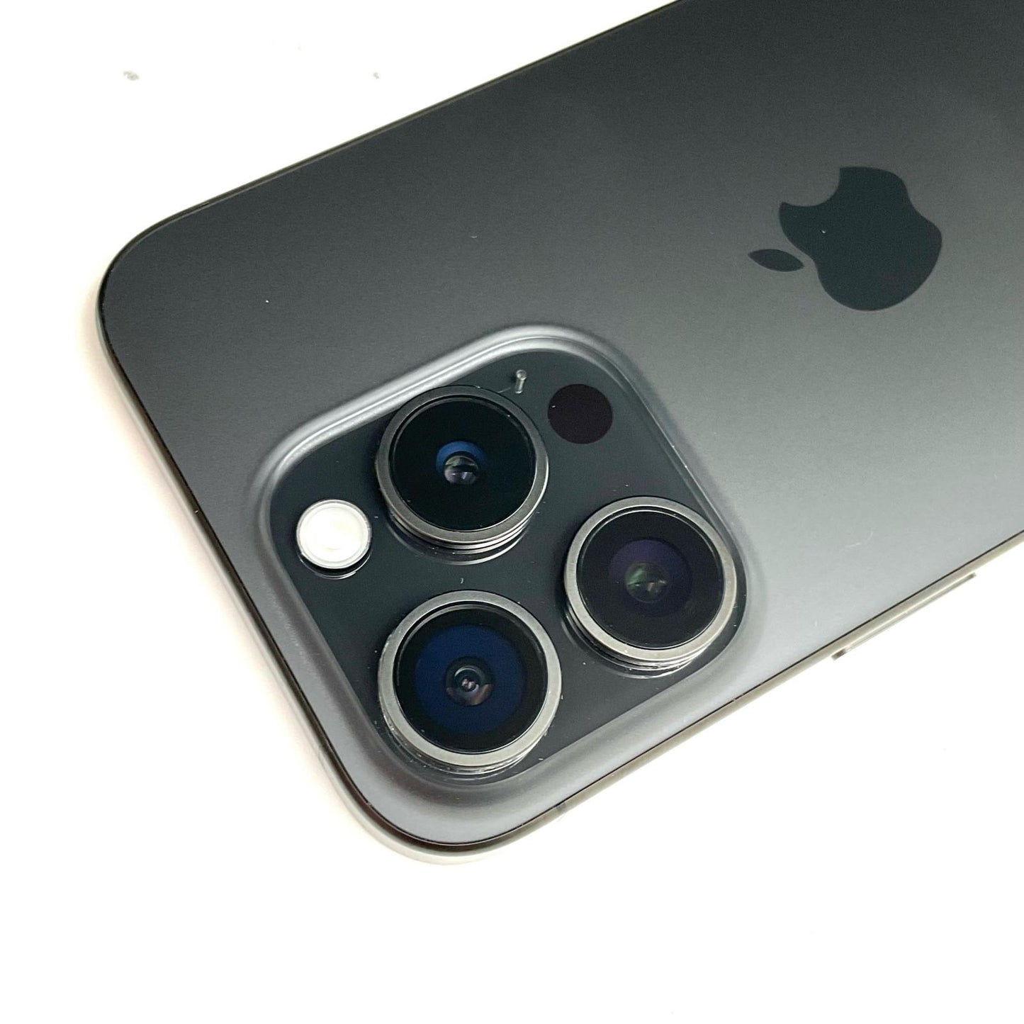 【全額返金保証】【最速発送】Apple iPhone iPhone 15 Pro 256GB ブラックチタニウム SIMフリー 白ロム 美品 動作確認済 88%