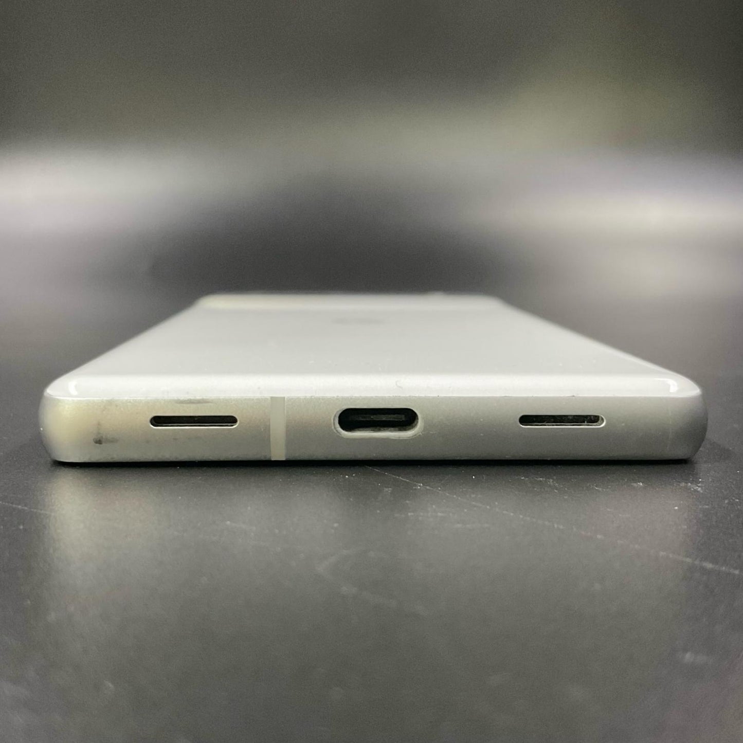 【全額返金保証】【最速発送】Google Pixel 7a 128GB スノー au SIMフリー G82U8 動作確認済