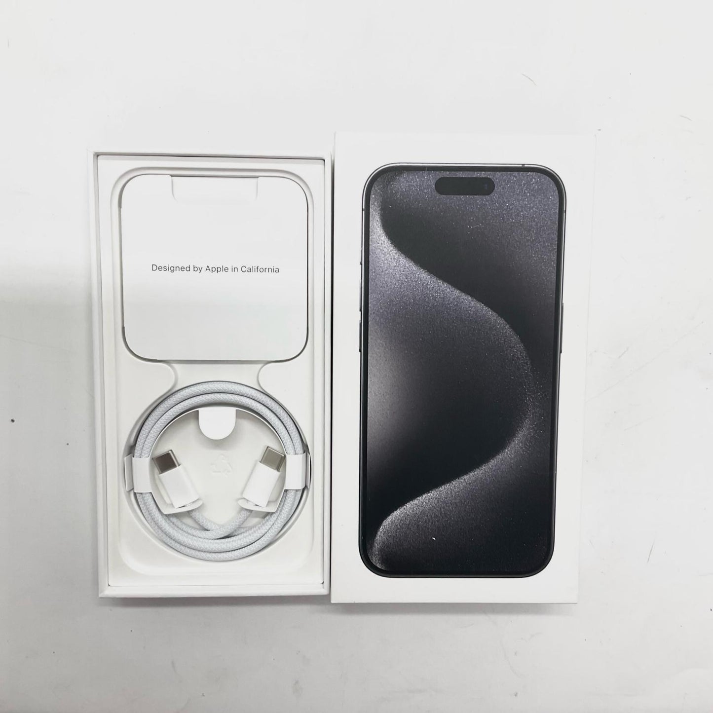 【全額返金保証】【最速発送】Apple iPhone iPhone 15 Pro 256GB ブラックチタニウム SIMフリー 白ロム 動作確認済 82%