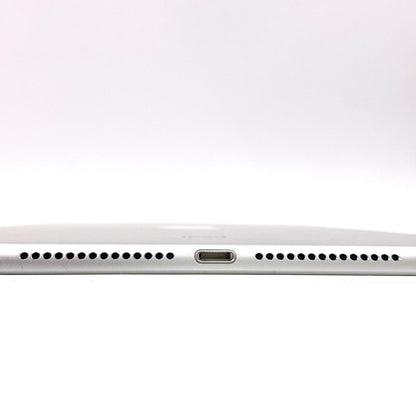 【全額返金保証】【最速発送】Apple iPad Air 9.7インチ 第2世代 32GB シルバー WiFi+Cellular docomo 白ロム 動作確認済