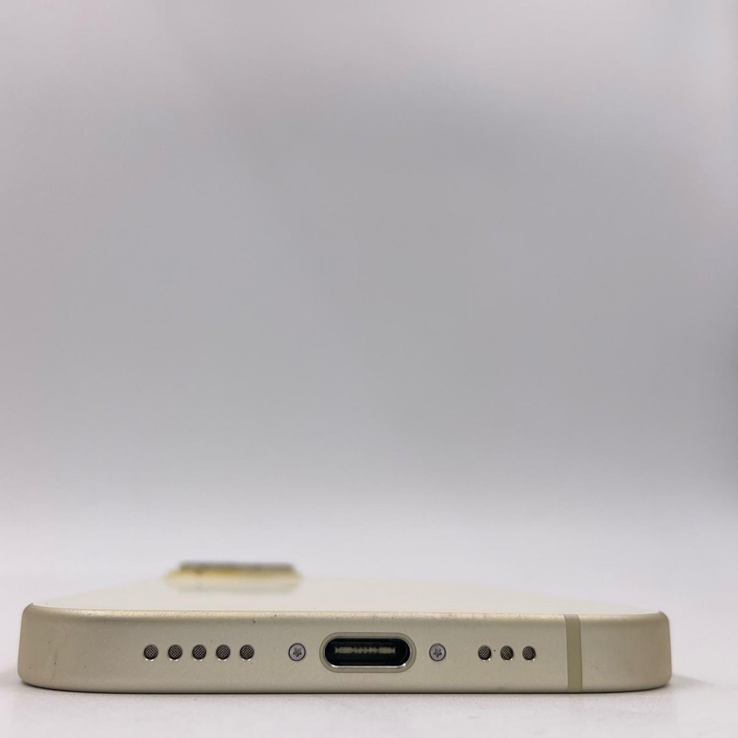 【最速発送】Apple iPhone iPhone 15 128GB イエロー docomo 白ロム【難有】 87%