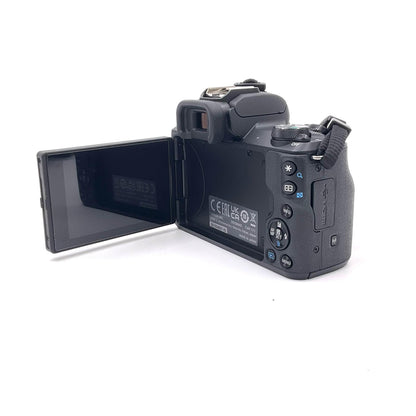 【全額返金保証】【最速発送】Canon デジタル一眼 EOS Kiss M2 ダブルズームキット [ブラック] ブラック 美品 動作確認済