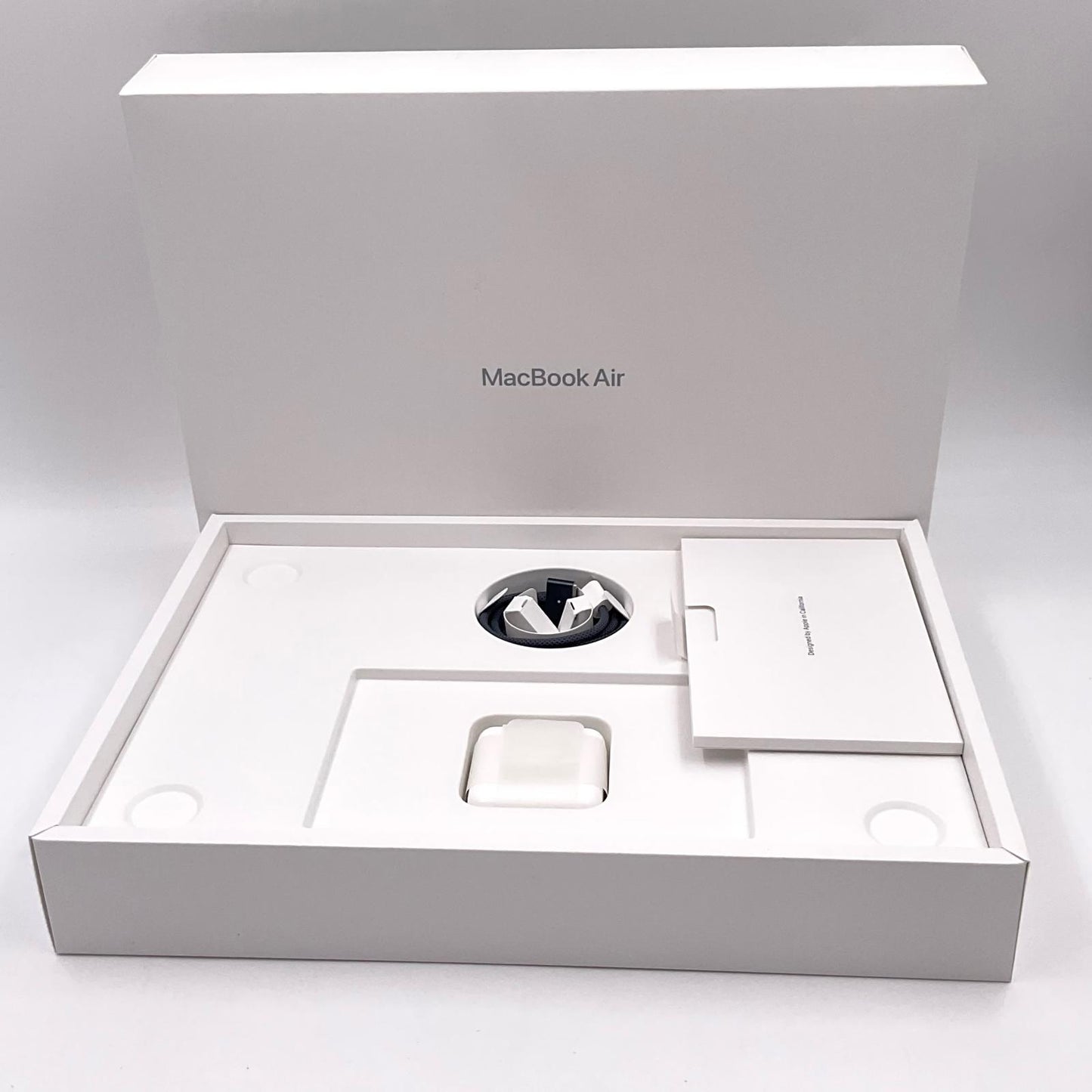 【全額返金保証】【最速発送】Apple MacBook Air 13インチ 2022 Apple M2 16GB SSD 512GB ミッドナイト 90% 動作確認済