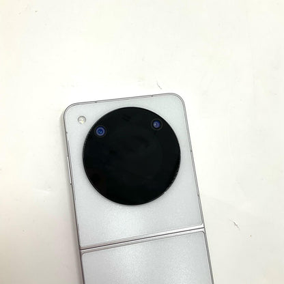 【全額返金保証】【最速発送】ZTE Libero Flip 128GB ホワイト Y!mobile A304ZT 白ロム 美品 動作確認済
