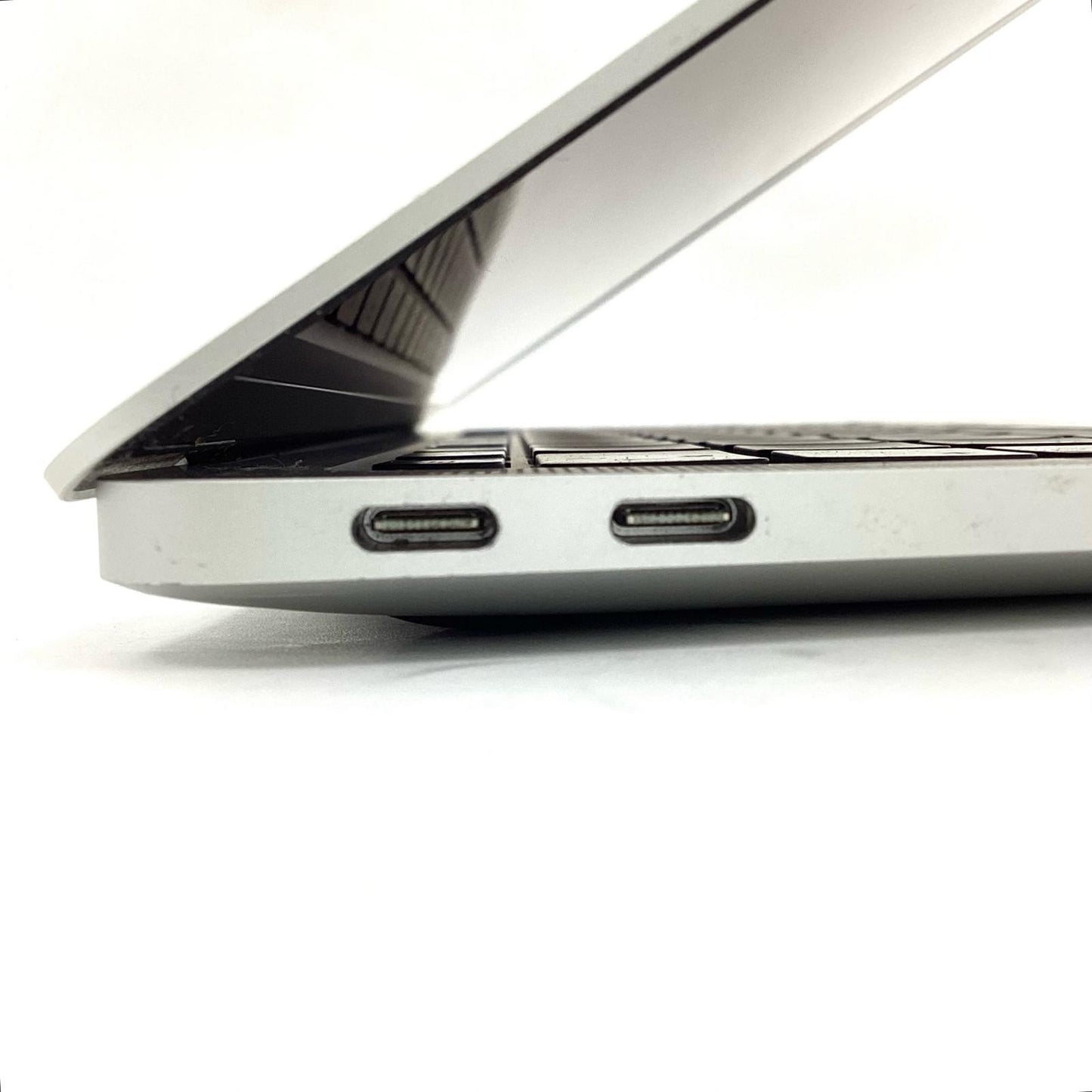 【全額返金保証】【最速発送】Apple MacBook Air 13インチ 2020 1.2 GHz クアッドコア Intel Core i7 8GB SSD 512GB シルバー 動作確認済