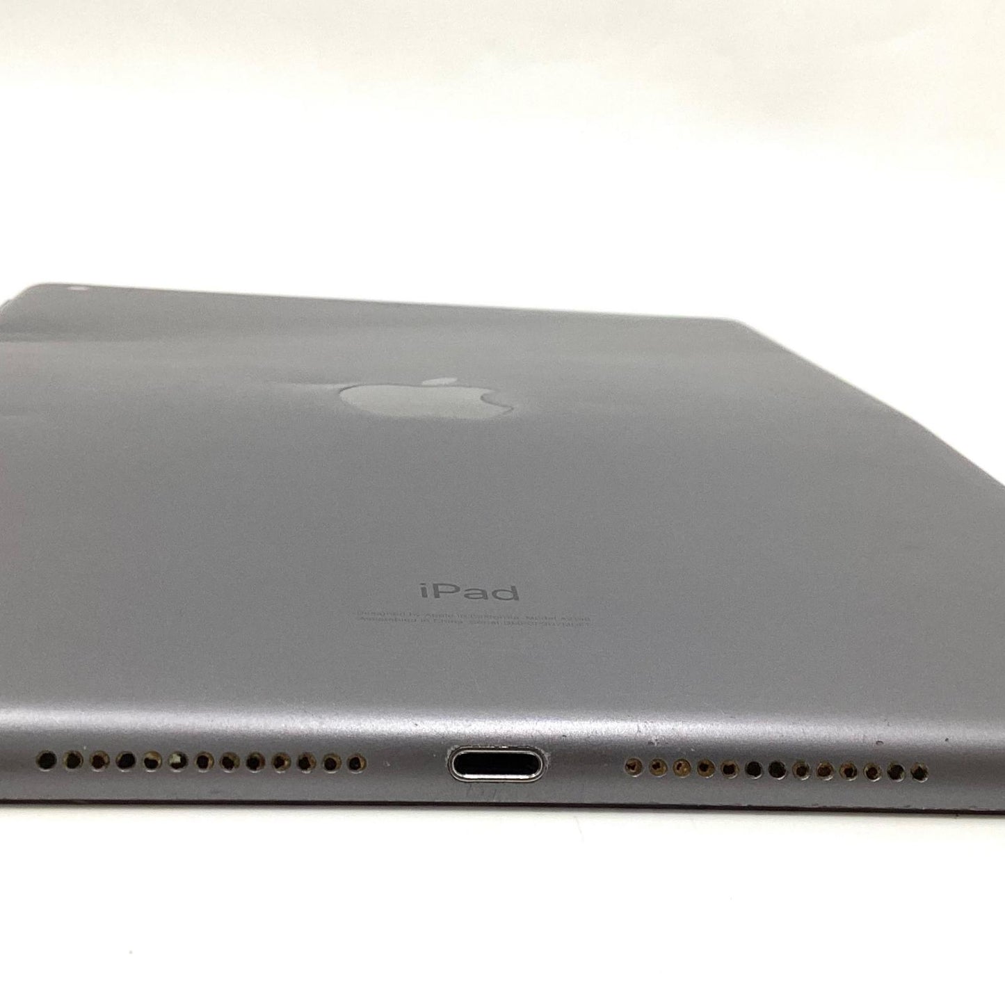 【最速発送】Apple iPad iPad 10.2インチ 第7世代 32GB スペースグレイ WiFi+Cellular Softbank 白ロム【難有】