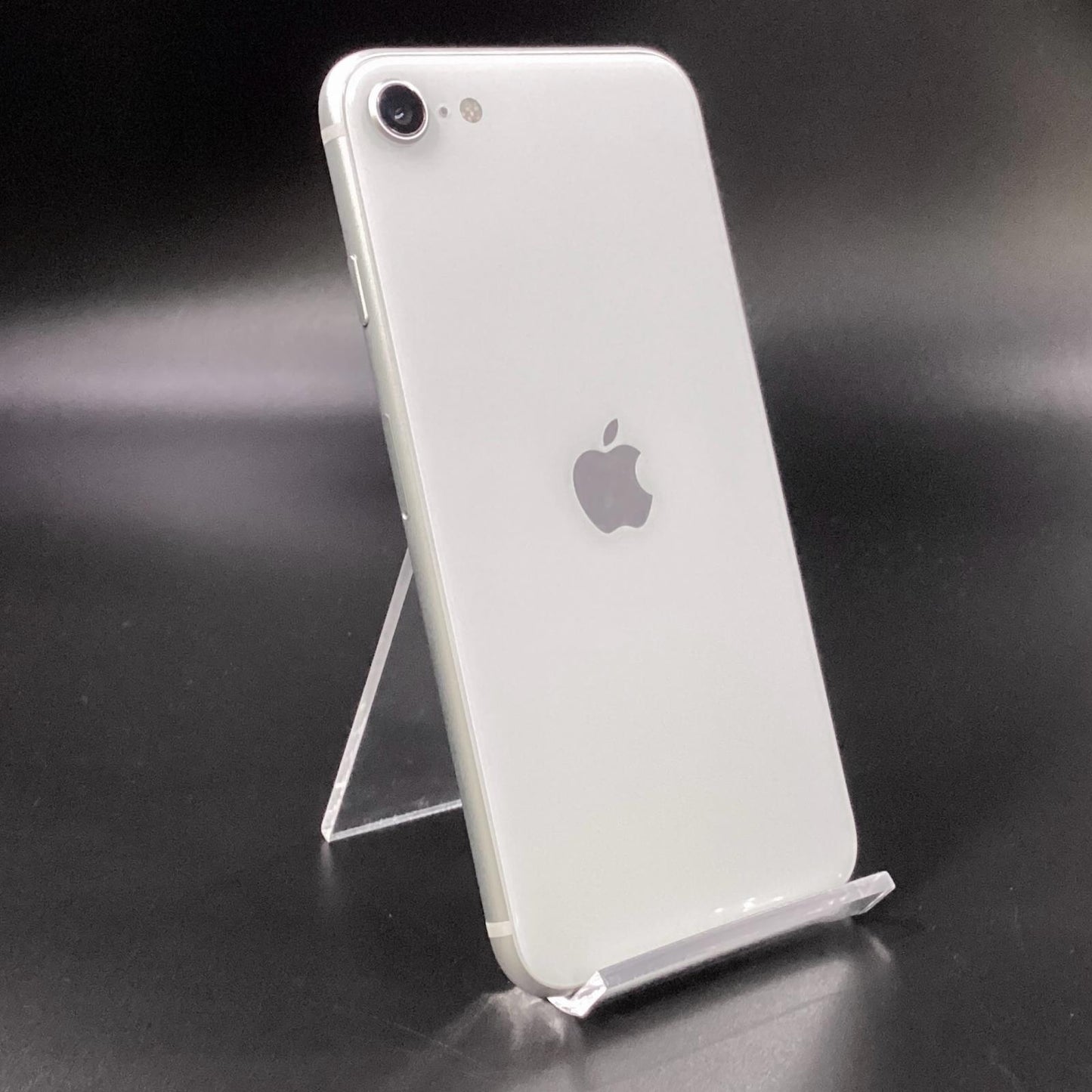 【全額返金保証】【最速発送】Apple iPhone iPhone SE（第2世代） 64GB ホワイト docomo 白ロム 動作確認済 80%