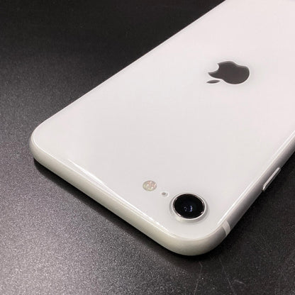 【全額返金保証】【最速発送】Apple iPhone iPhone SE（第2世代） 64GB ホワイト docomo 白ロム 動作確認済 80%