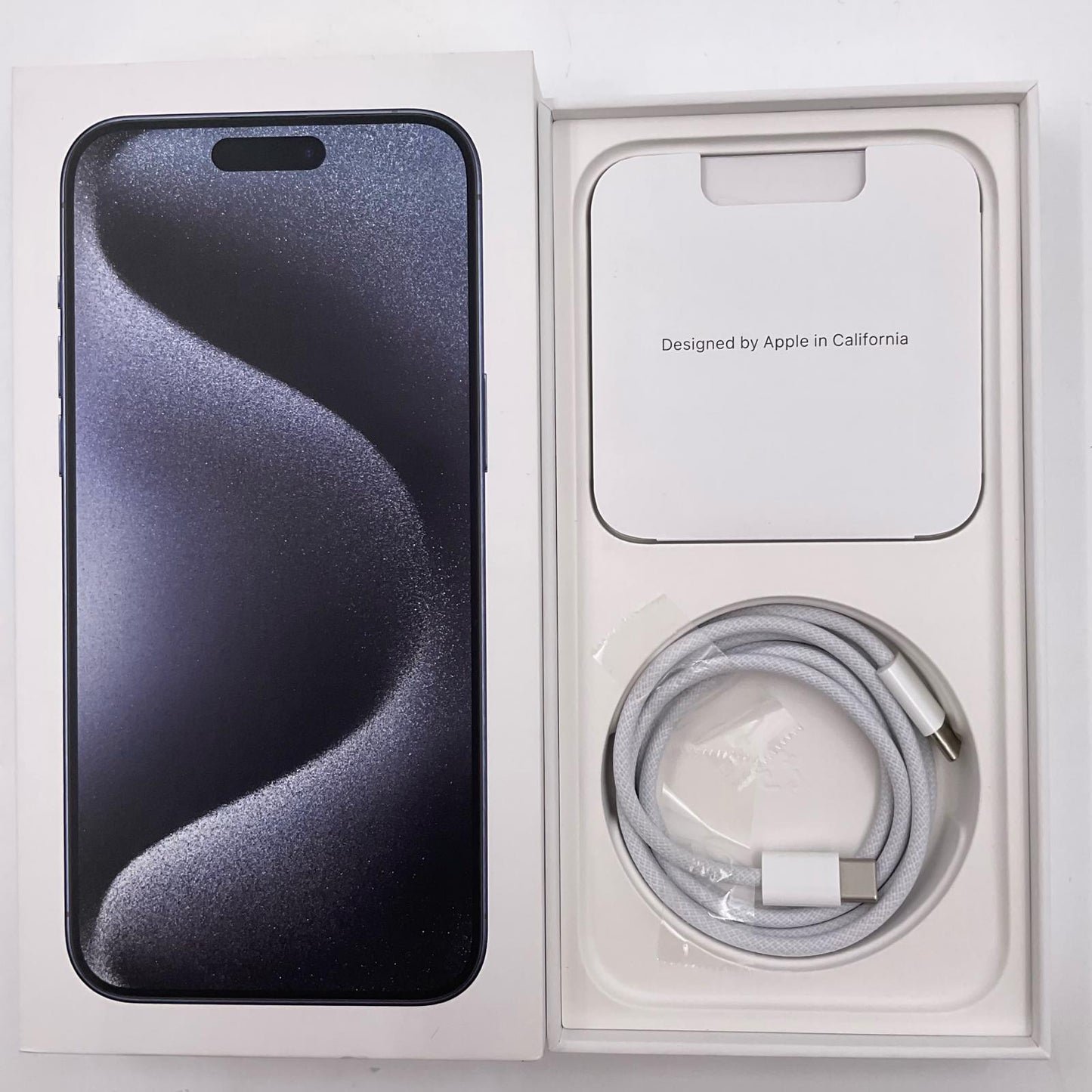 【全額返金保証】【最速発送】Apple iPhone iPhone 15 Pro Max 256GB ブルーチタニウム docomo 美品 動作確認済 86%