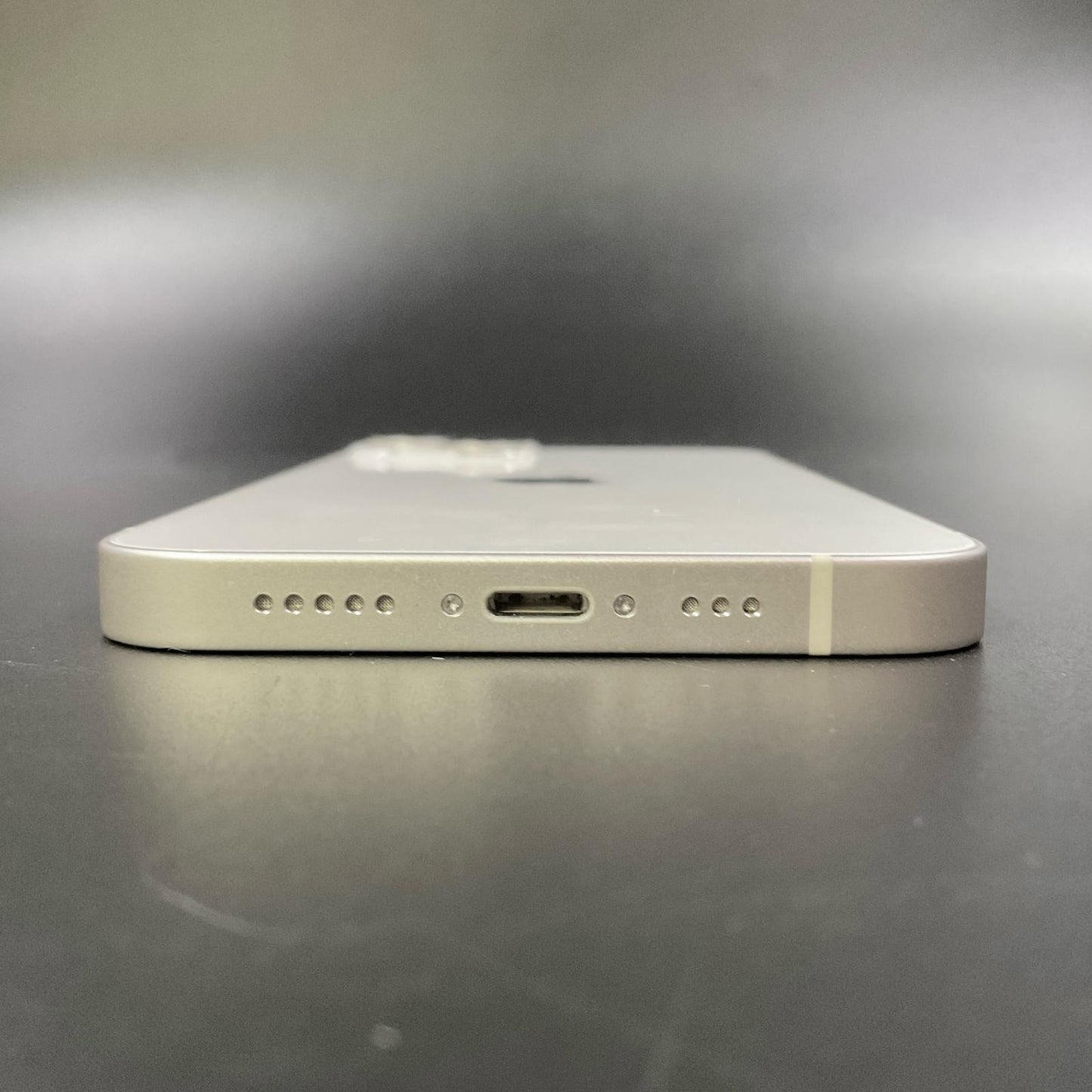 【全額返金保証】【最速発送】Apple iPhone iPhone 13 128GB スターライト au 動作確認済 83%