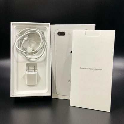 【最速発送】Apple iPhone iPhone 8 Plus 64GB シルバー docomo 白ロム【難有】 78%
