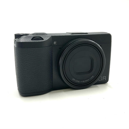 【全額返金保証】【最速発送】RICOH コンパクトデジタルカメラ RICOH GR III 超美品 動作確認済