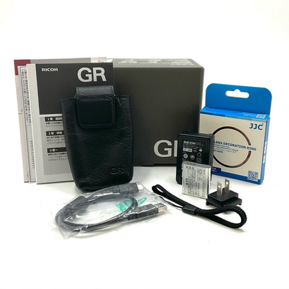 【全額返金保証】【最速発送】RICOH コンパクトデジタルカメラ RICOH GR III 超美品 動作確認済