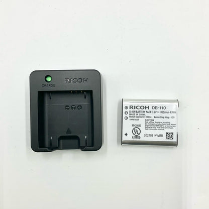 【全額返金保証】【最速発送】RICOH バッテリー充電器 BJ-11＋充電式バッテリー DB-110 超美品 動作確認済