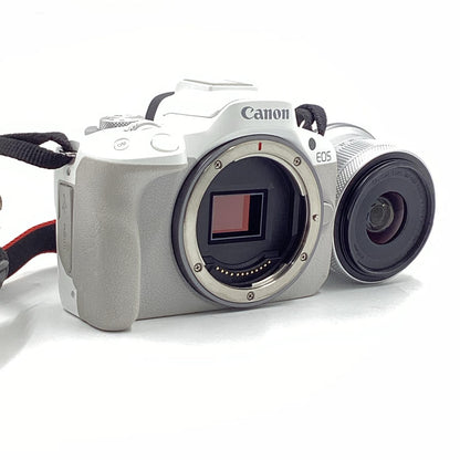 【全額返金保証】【最速発送】Canon デジタル一眼 EOS R50 RF-S18-45 IS STM レンズキット [ホワイト] ホワイト 美品 動作確認済