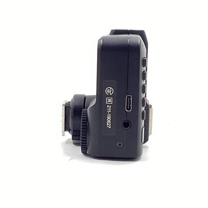【全額返金保証】【最速発送】Godox X2T TTLワイヤレスフラッシュトリガー 送信機 フジ用 X2TF 美品 動作確認済