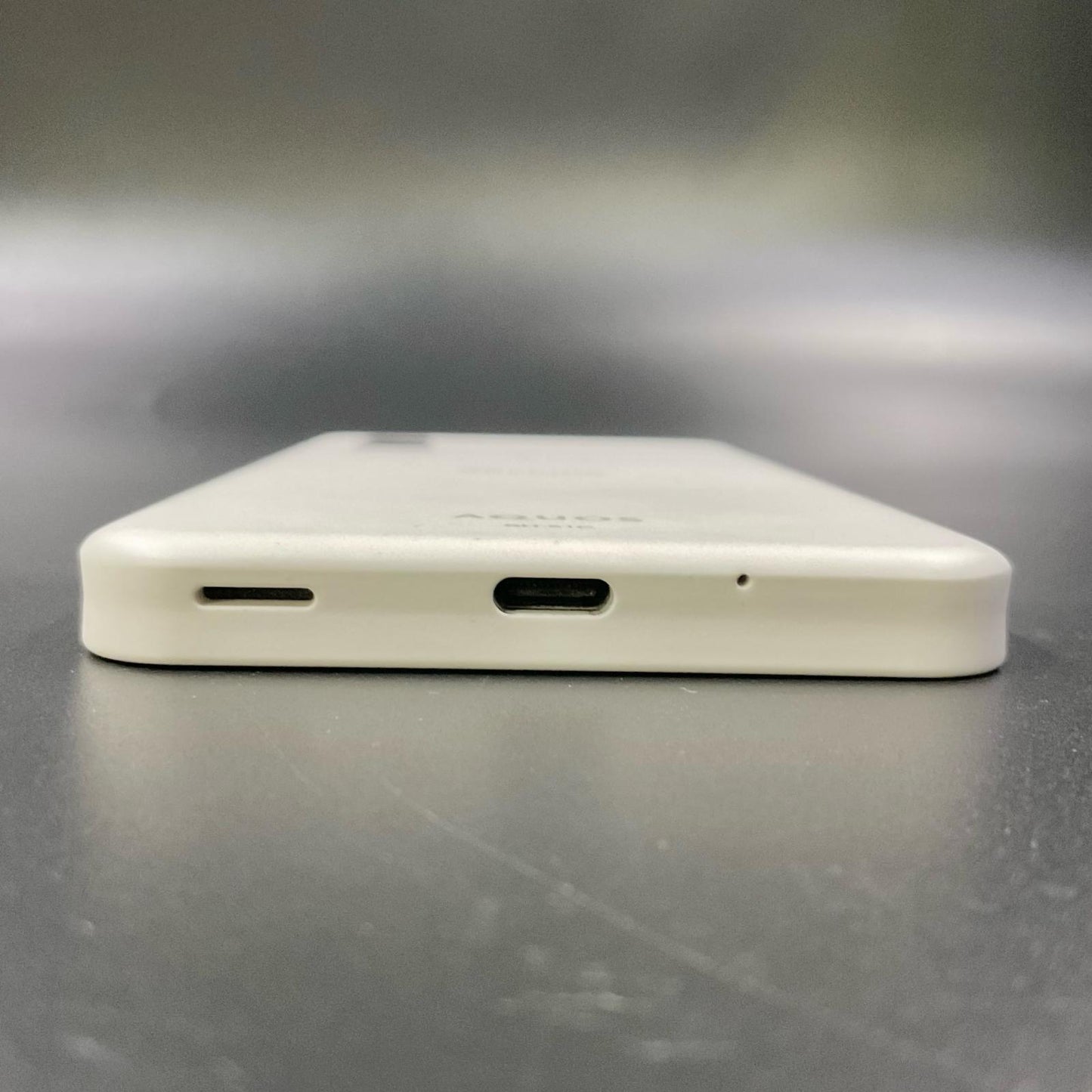 【全額返金保証】【最速発送】SHARP AQUOS wish2 64GB ホワイト docomo SIMフリー SH-51C 白ロム 美品 動作確認済
