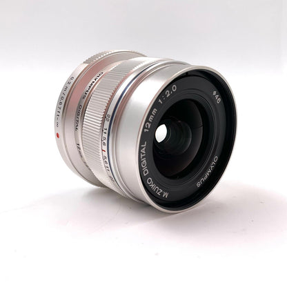 【全額返金保証】【最速発送】OLYMPUS M.ZUIKO DIGITAL ED 12mm F2.0 [シルバー 動作確認済