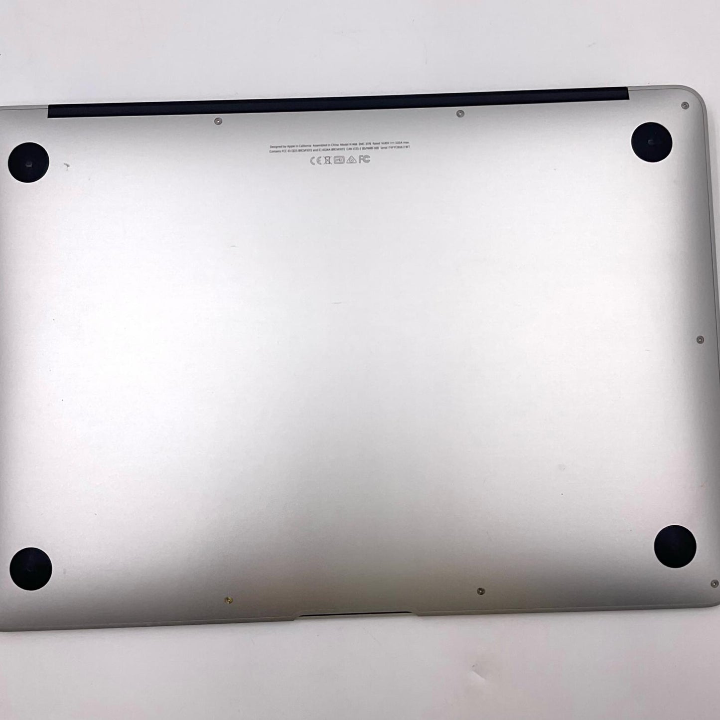 【最速発送】Apple MacBook Air 13インチ 2015 2.2GHz Intel Core i7 8GB SSD 128GB シルバー【難有】