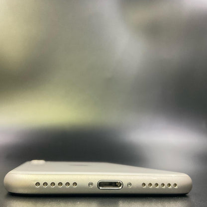 【最速発送】Apple iPhone iPhone SE（第3世代） 64GB スターライト au SIMフリー 白ロム【難有】 84%